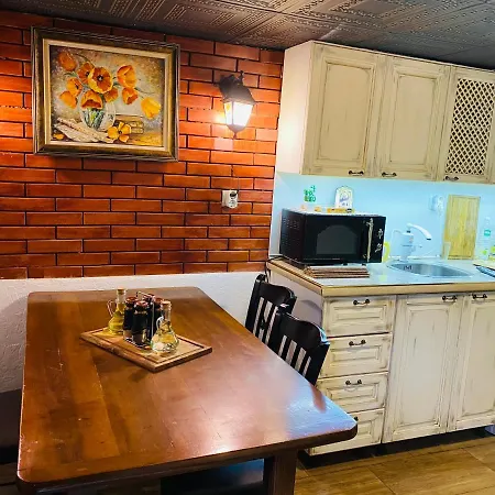 Tatil Evi Бургасский Дом